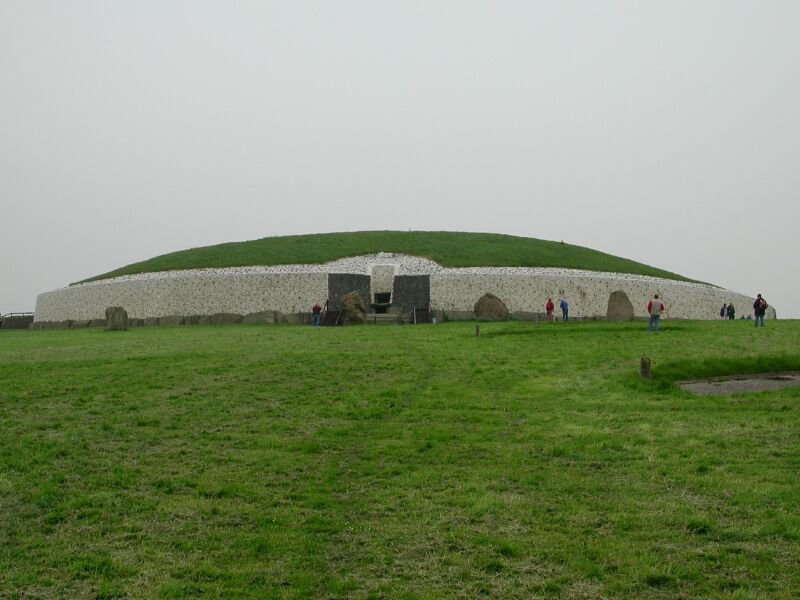 04 - Newgrange.jpg